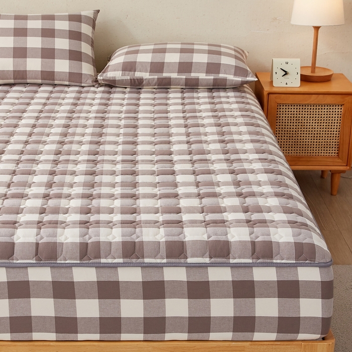 91家纺网 家纺一手货源 找家纺 迪乐妮家居 2024新款大床色织全棉夹棉床笠 大灰格