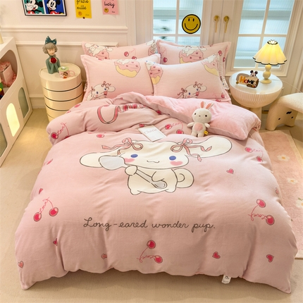 91家纺网 家纺一手货源 找家纺 兄弟坊 2024新款正版授权大版牛奶绒卡通四件套 发夹玉桂狗