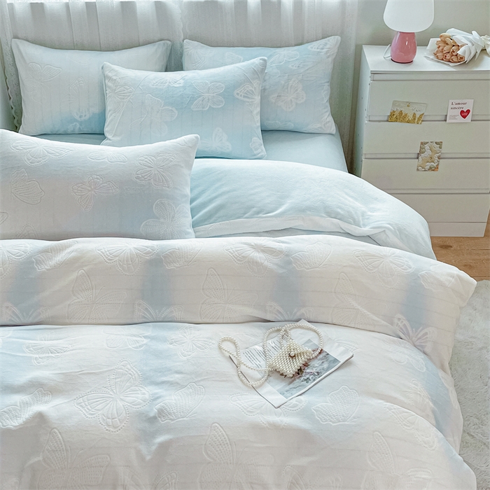 91家纺网 家纺一手货源 找家纺 神州川 直播爆款2024新款欧式烂花3D绣花牛奶绒雕花绒四件套 七彩梦碟