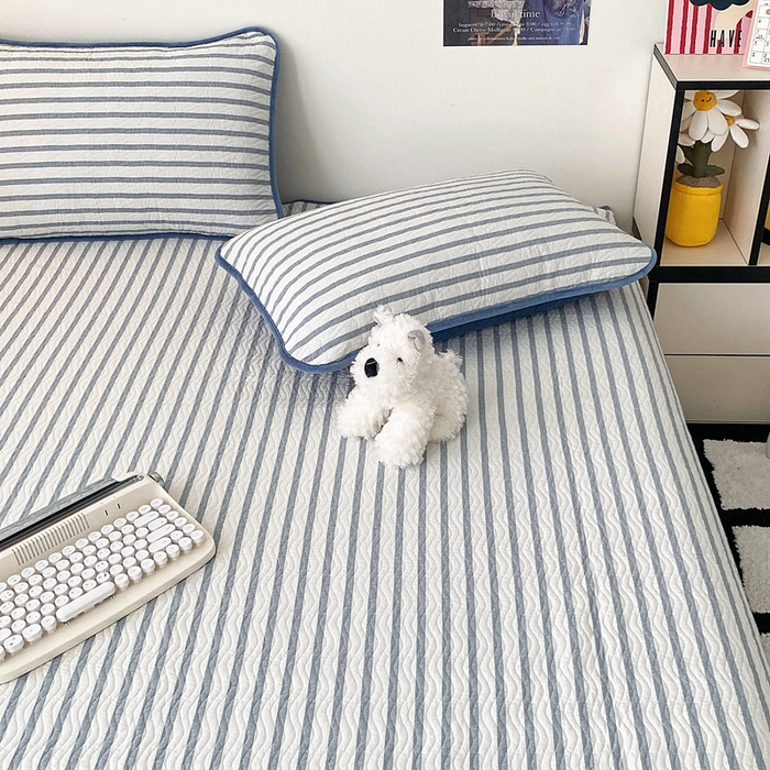 91家纺网 家纺一手货源 找家纺 沐纯家居 2025新款色织水洗棉棉绒（大豆纤维填充）床盖三件套 青柠蓝