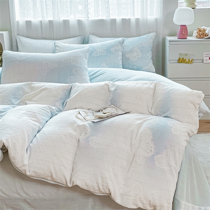 91家纺网 家纺一手货源 找家纺 神州川 直播爆款2024新款欧式烂花3D绣花牛奶绒雕花绒四件套 七彩梦碟