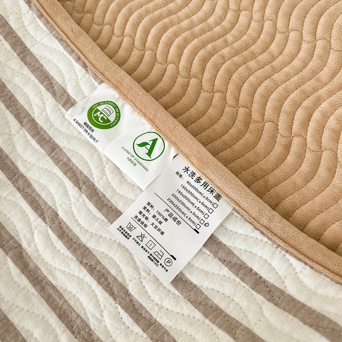 91家纺网 家纺一手货源 找家纺 沐纯家居 2025新款色织水洗棉棉绒（大豆纤维填充）床盖三件套 青柠咖