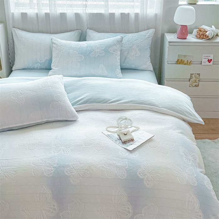 91家纺网 家纺一手货源 找家纺 神州川 直播爆款2024新款欧式烂花3D绣花牛奶绒雕花绒四件套 七彩梦碟