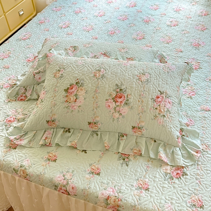 91家纺网 家纺一手货源 找家纺 花香四季家纺 2024新款全棉夹棉绗缝床裙款四件套纯棉印花法式套件蕾丝公主风 绿野仙踪