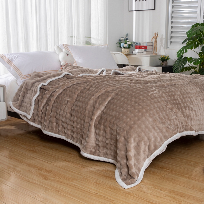 91家纺网 家纺一手货源 找家纺 2025新款魔法大泡泡绒法兰绒毛毯多功能盖毯 咖色