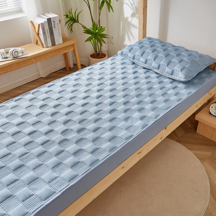 91家纺网 家纺一手货源 找家纺 卡派 2024新款布拉格夹棉加厚床笠单人床 布拉格-蓝灰