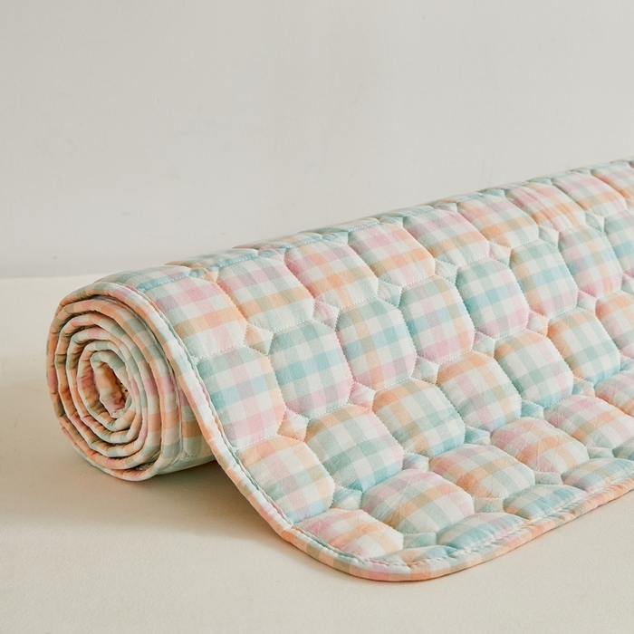 91家纺网 家纺一手货源 找家纺 卡派 2024新款全棉夹棉床褥 冰淇淋格