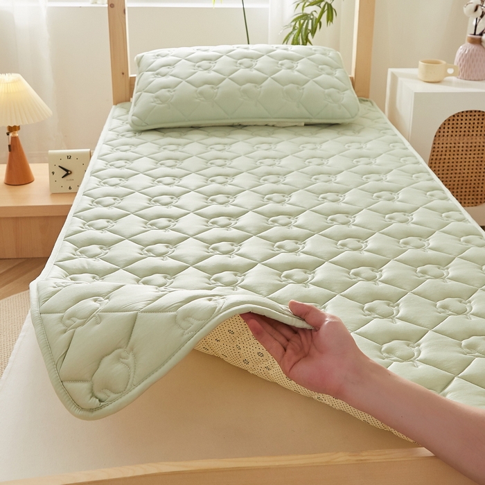 91家纺网 家纺一手货源 找家纺 卡派 2024新款水洗棉100%新疆棉花床褥款单人床 棉花-果绿