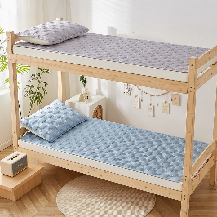 91家纺网 家纺一手货源 找家纺 卡派 2024新款布拉格夹棉加厚床褥单人床 布拉格-蓝灰