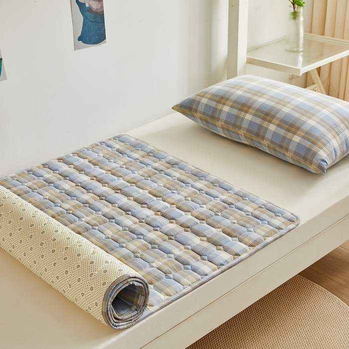 91家纺网 家纺一手货源 找家纺 卡派 2024新款全棉夹棉床褥 莫妮蓝