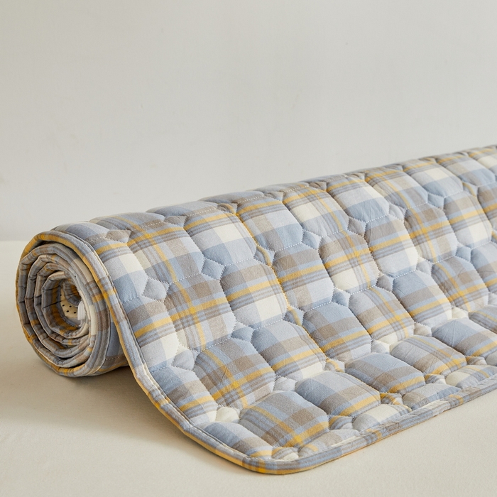 91家纺网 家纺一手货源 找家纺 卡派 2024新款全棉夹棉床褥 莫妮蓝