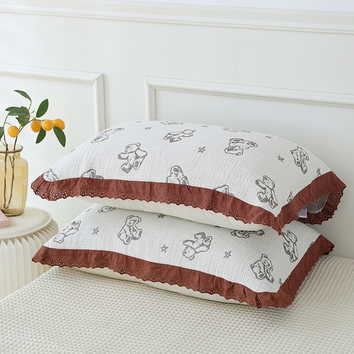 91家纺网 家纺一手货源 找家纺 韩式花边四层纱枕巾纯棉竹纤维加大成人纱布枕头巾52*78cm一对 玩具熊-米色