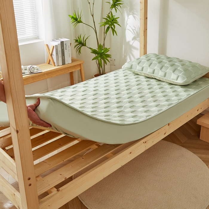 91家纺网 家纺一手货源 找家纺 卡派 2024新款布拉格夹棉加厚床笠单人床 布拉格-果绿