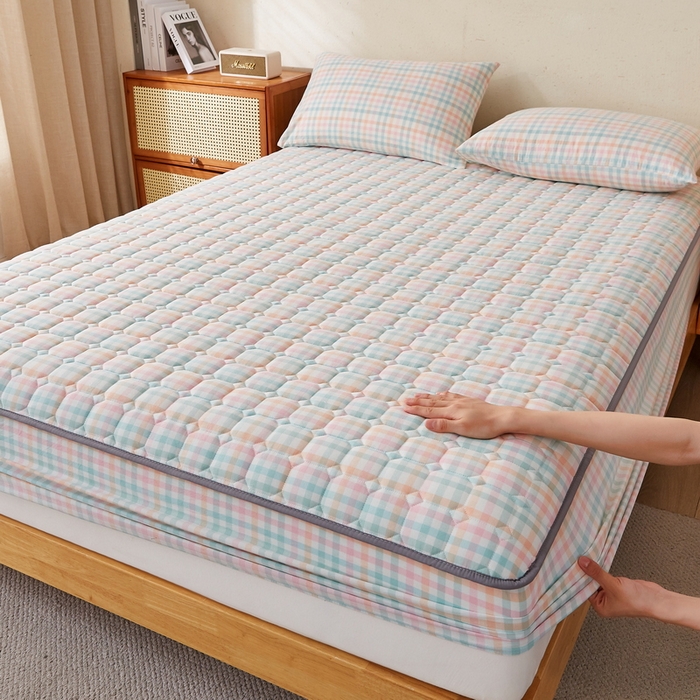 91家纺网 家纺一手货源 找家纺 卡派 2024新款色织全棉夹棉床笠 冰淇淋格