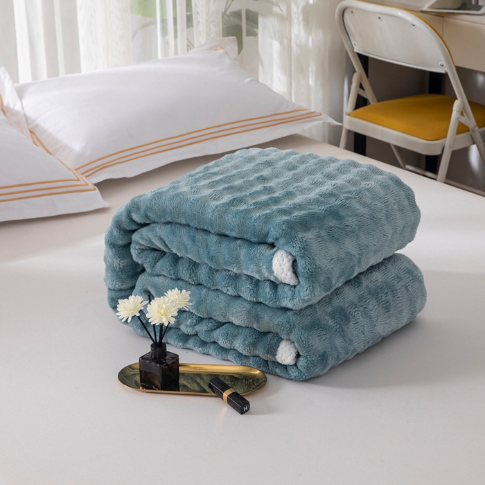 91家纺网 家纺一手货源 找家纺 2025新款魔法大泡泡绒法兰绒毛毯多功能盖毯 蓝色