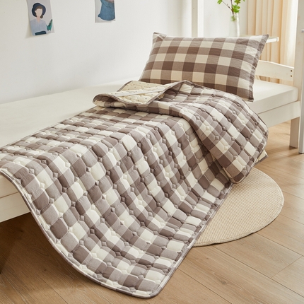 91家纺网 家纺一手货源 找家纺 （总）卡派 2024新款全棉夹棉床褥