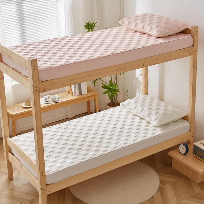 91家纺网 家纺一手货源 找家纺 卡派 2024新款布拉格夹棉加厚床笠单人床 布拉格-白