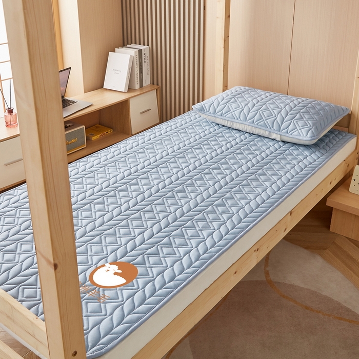 91家纺网 家纺一手货源 找家纺 卡派 2024新款水洗棉羊毛床褥（富贵竹）单人床 富贵竹-蓝灰