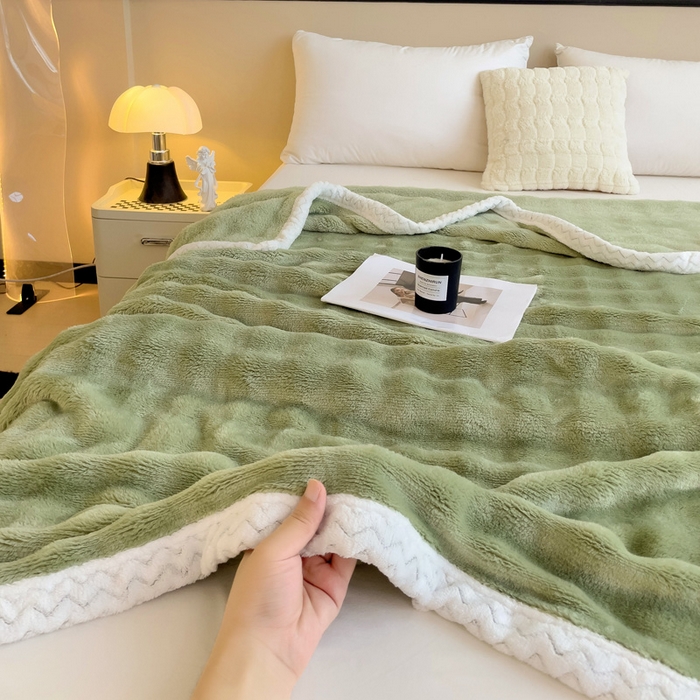 91家纺网 家纺一手货源 找家纺 佳居缘 2024新款亲肤舒适纯色兔毛绒毯毛毯毯子 果绿