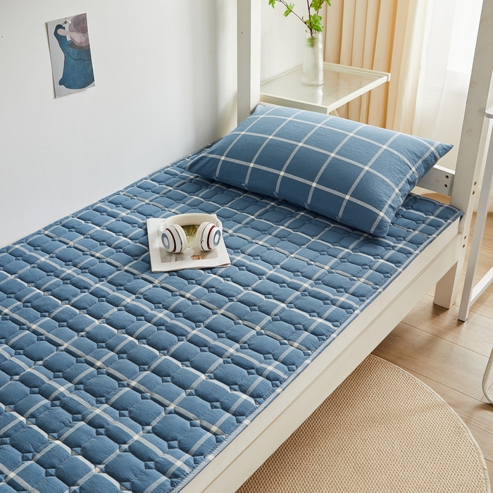 91家纺网 家纺一手货源 找家纺 卡派 2024新款全棉夹棉床褥 海蓝格