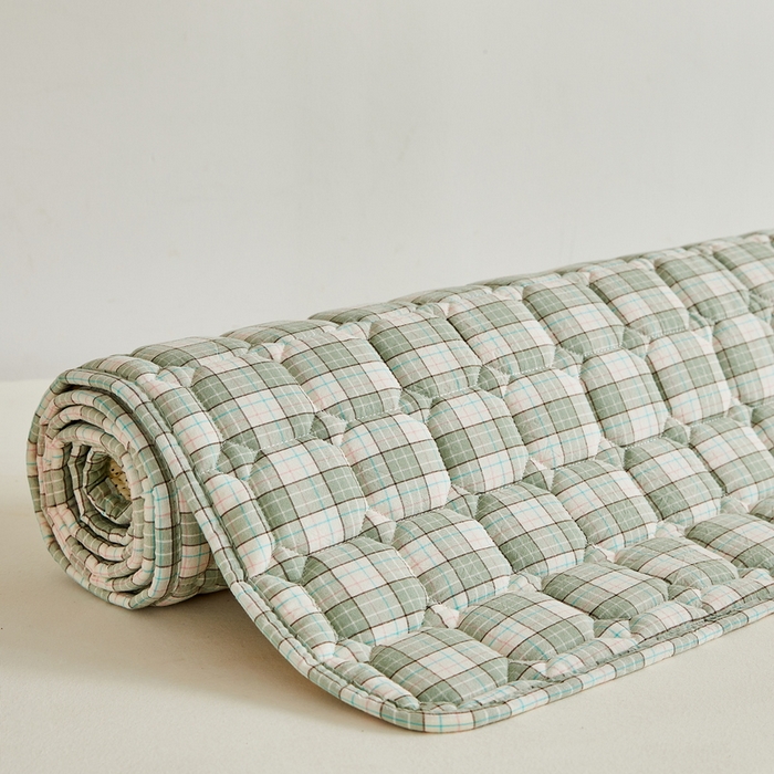 91家纺网 家纺一手货源 找家纺 卡派 2024新款全棉夹棉床褥 经典格