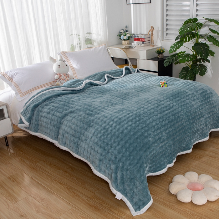 91家纺网 家纺一手货源 找家纺 2025新款魔法大泡泡绒法兰绒毛毯多功能盖毯 蓝色