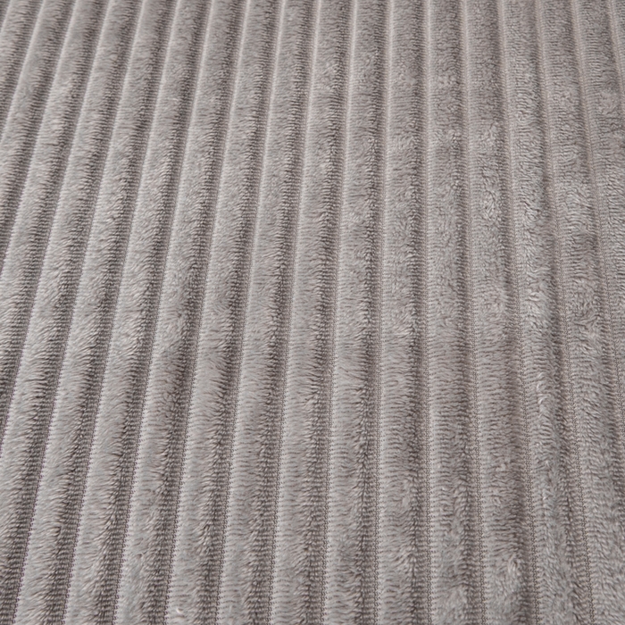 91家纺网 家纺一手货源 找家纺 2025新款240克轻盈保暖秋冬居家办公柔软亲肤午休小毯子便携车载毯 浅灰