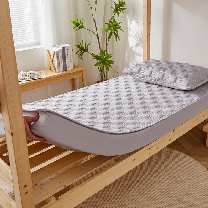 91家纺网 家纺一手货源 找家纺 卡派 2024新款布拉格夹棉加厚床笠单人床 布拉格-灰