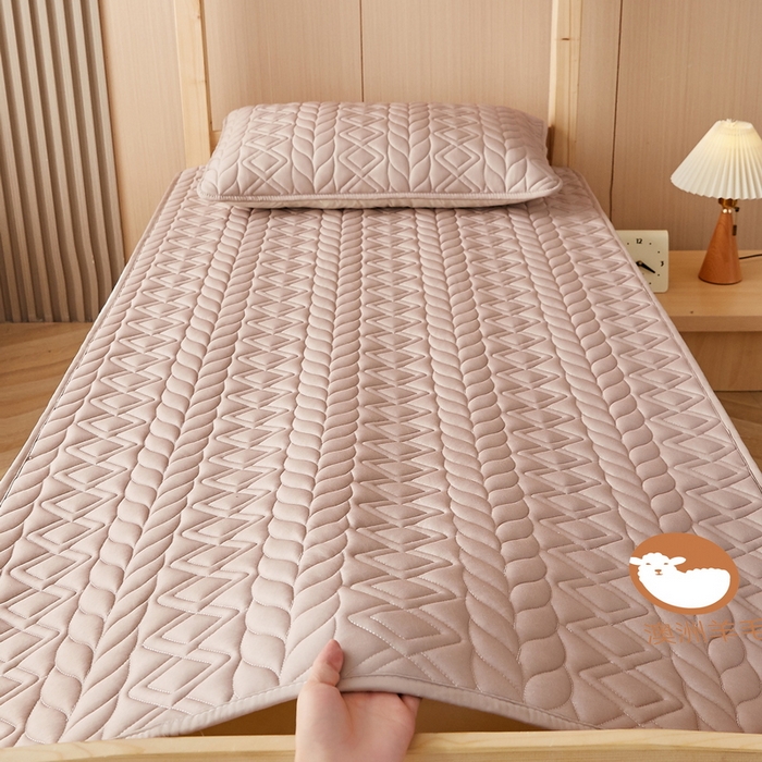 91家纺网 家纺一手货源 找家纺 卡派 2024新款水洗棉羊毛床褥（富贵竹）单人床 富贵竹-卡其