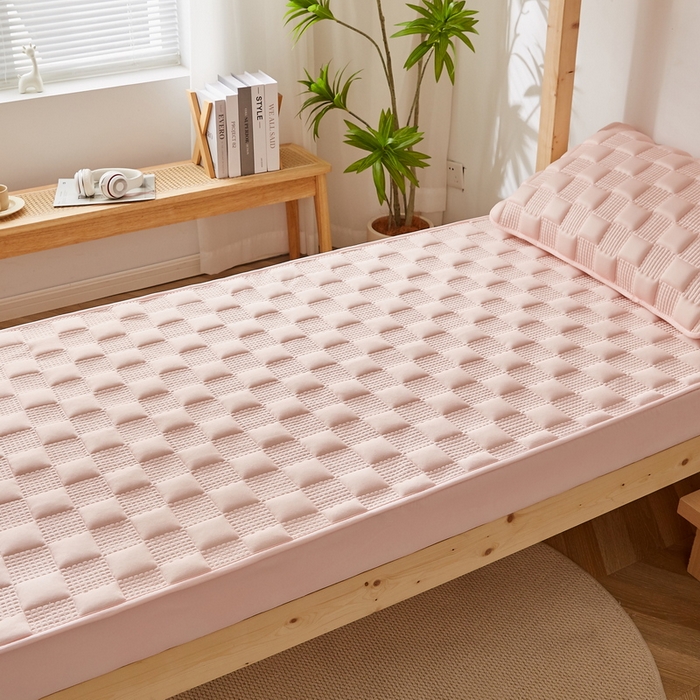 91家纺网 家纺一手货源 找家纺 卡派 2024新款布拉格夹棉加厚床笠单人床 布拉格-玉