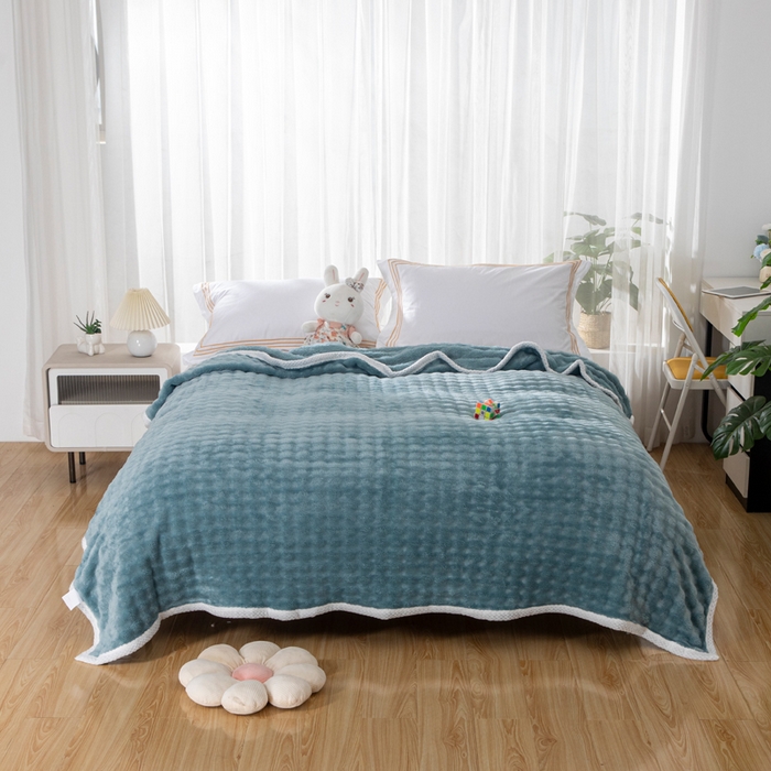 91家纺网 家纺一手货源 找家纺 2025新款魔法大泡泡绒法兰绒毛毯多功能盖毯 蓝色