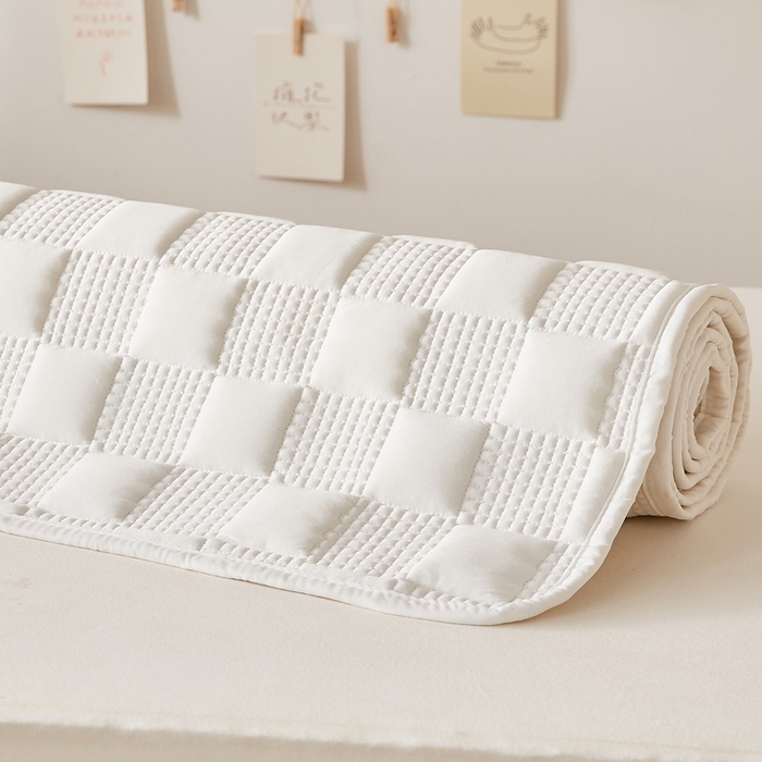 91家纺网 家纺一手货源 找家纺 卡派 2024新款布拉格夹棉加厚床褥单人床 布拉格-白