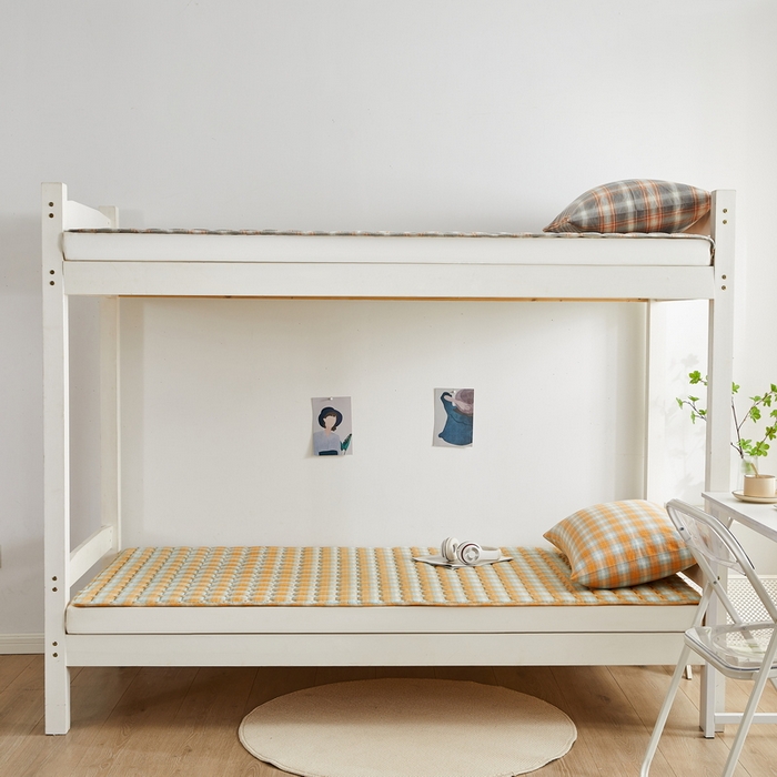 91家纺网 家纺一手货源 找家纺 卡派 2024新款全棉夹棉床褥 蜜橘格