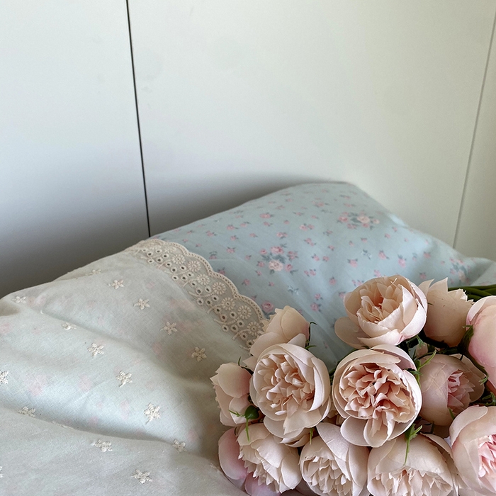 91家纺网 家纺一手货源 找家纺 2025新款秋冬季棉加豆豆绒法式花边款豆豆被被芯 梦境蓝