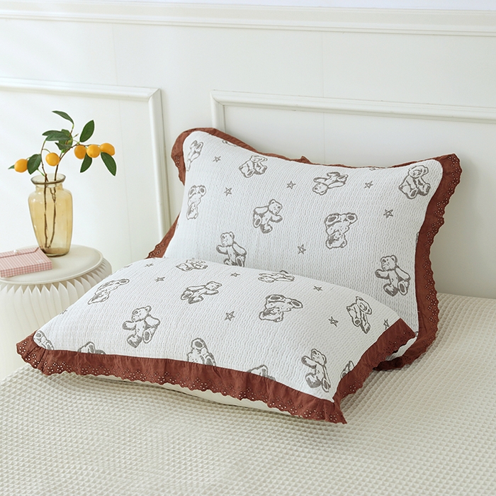 91家纺网 家纺一手货源 找家纺 韩式花边四层纱枕巾纯棉竹纤维加大成人纱布枕头巾52*78cm一对 玩具熊-米色