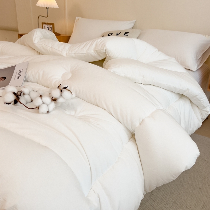 91家纺网 家纺一手货源 找家纺 （总）宝士康家纺 2024新款简约无印风冬被 被子被芯