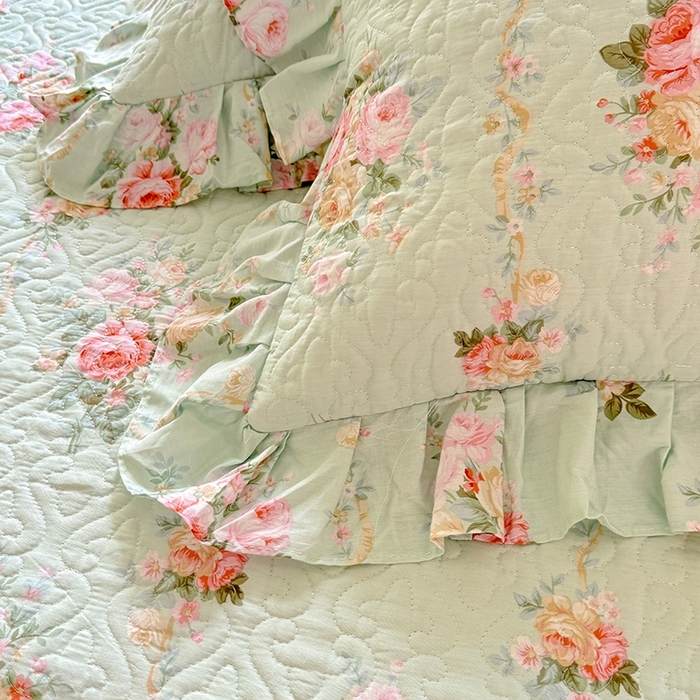 91家纺网 家纺一手货源 找家纺 花香四季家纺 2024新款全棉夹棉绗缝床裙款四件套纯棉印花法式套件蕾丝公主风 绿野仙踪