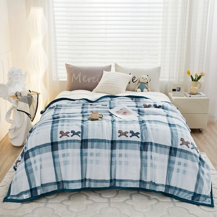 91家纺网 家纺一手货源 找家纺 （总）坦客毯业 2025年新款印花云貂绒毛毯沙发盖毯午睡毯子