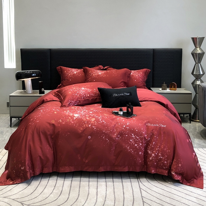 91家纺网 家纺一手货源 找家纺 （总）黑白森林 2024新款高支天丝棉大红数码印花四件套