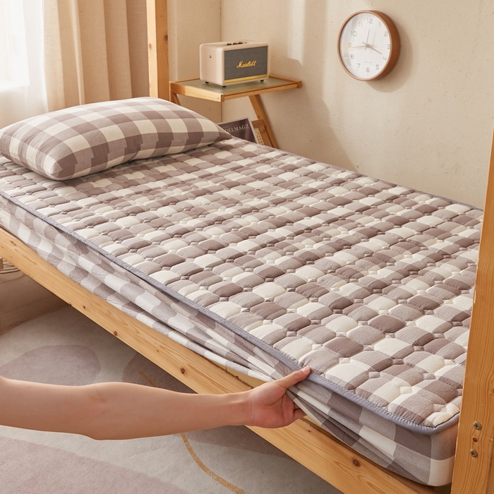 91家纺网 家纺一手货源 找家纺 卡派 2024新款色织全棉夹棉床笠(无印家居风） 大灰格