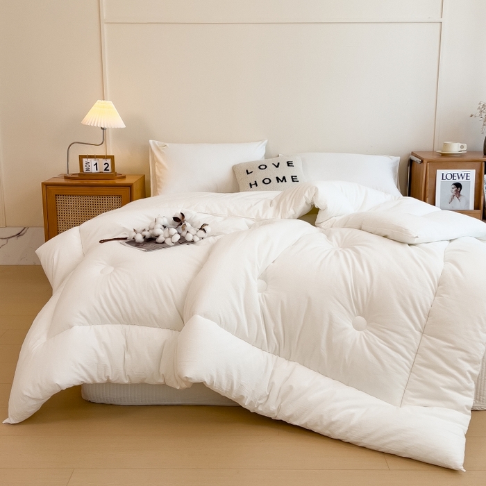 91家纺网 家纺一手货源 找家纺 （总）宝士康家纺 2024新款简约无印风冬被 被子被芯