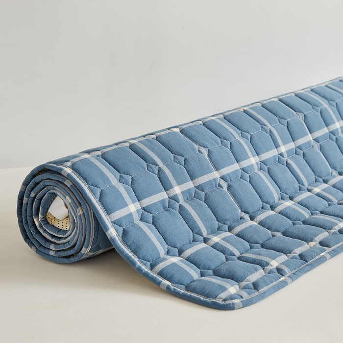 91家纺网 家纺一手货源 找家纺 卡派 2024新款全棉夹棉床褥 海蓝格