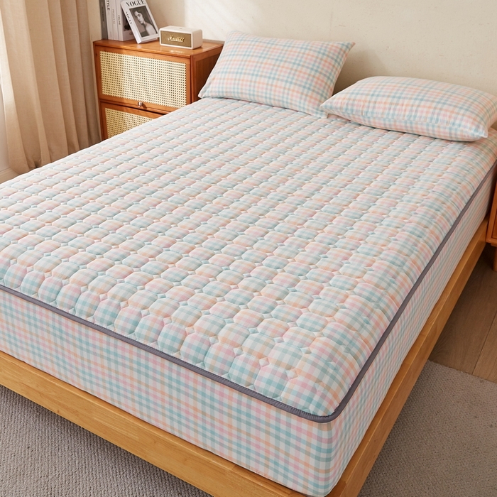 91家纺网 家纺一手货源 找家纺 卡派 2024新款色织全棉夹棉床笠 冰淇淋格