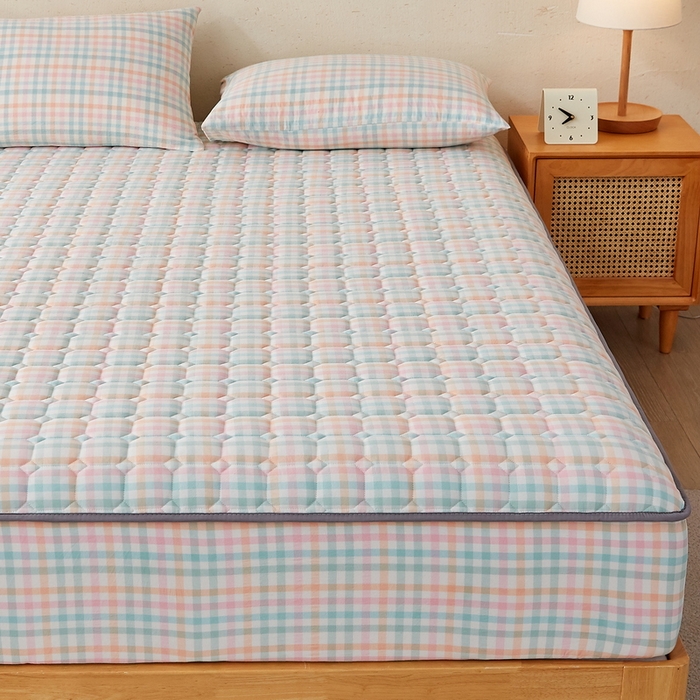 91家纺网 家纺一手货源 找家纺 卡派 2024新款色织全棉夹棉床笠 冰淇淋格