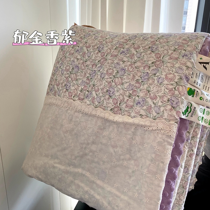 91家纺网 家纺一手货源 找家纺 2025新款秋冬季棉加豆豆绒法式花边款豆豆被被芯 郁金香紫