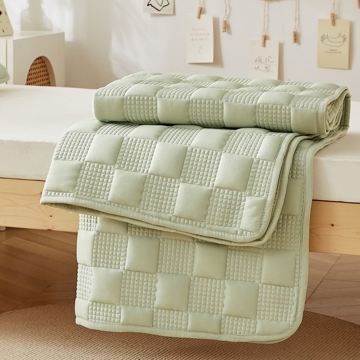 91家纺网 家纺一手货源 找家纺 卡派 2024新款布拉格夹棉加厚床褥单人床 布拉格-果绿