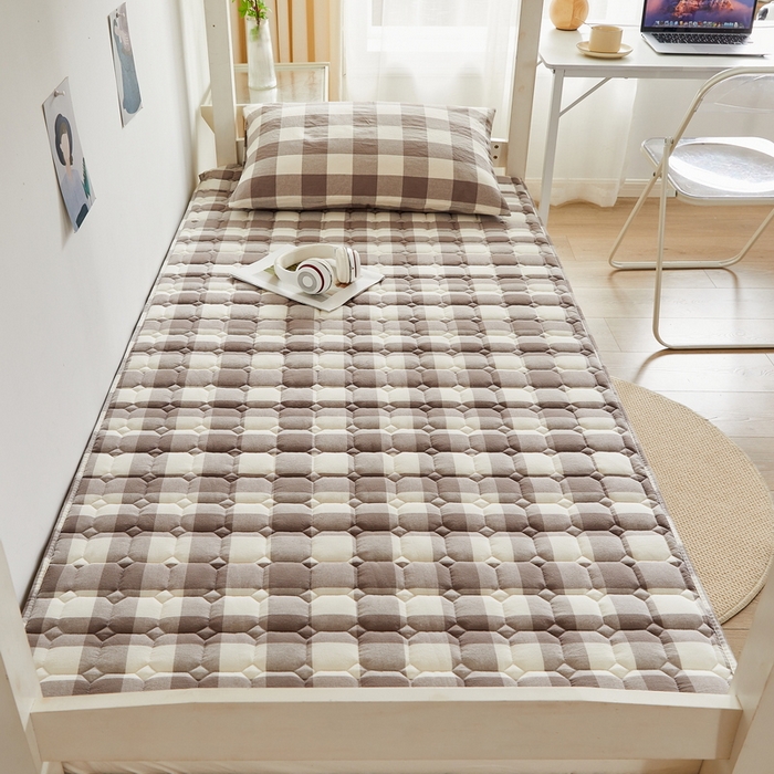 91家纺网 家纺一手货源 找家纺 卡派 2024新款全棉夹棉床褥 大灰格