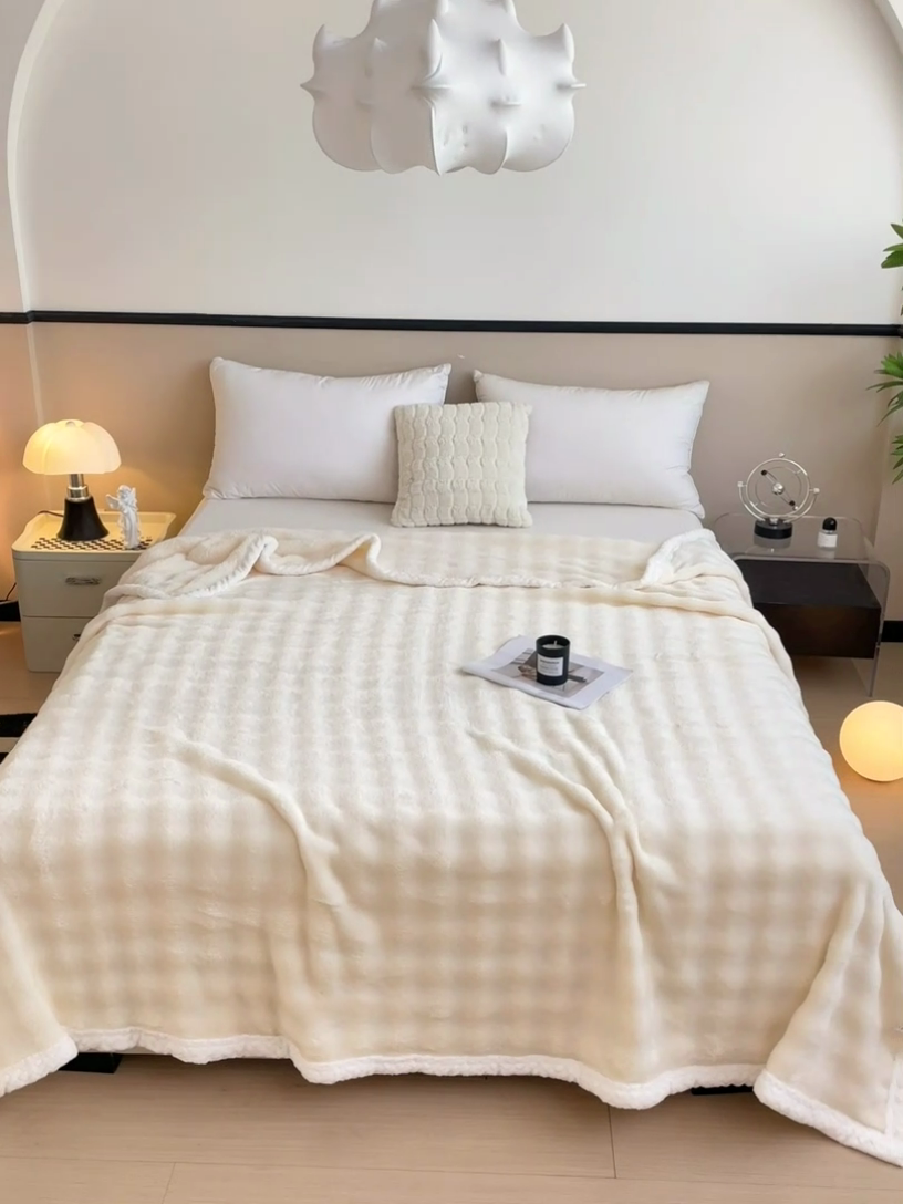 91家纺网 家纺一手货源 找家纺 佳居缘 2024新款亲肤舒适纯色兔毛绒毯毛毯毯子 米白色