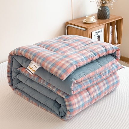 91家纺网 家纺一手货源 找家纺 （总）宝士康家纺 2024新款简约无印风冬被 被子被芯