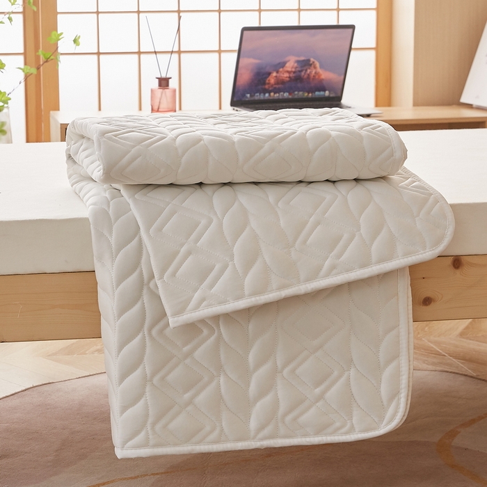 91家纺网 家纺一手货源 找家纺 卡派 2024新款水洗棉羊毛床褥（富贵竹）单人床 富贵竹-白